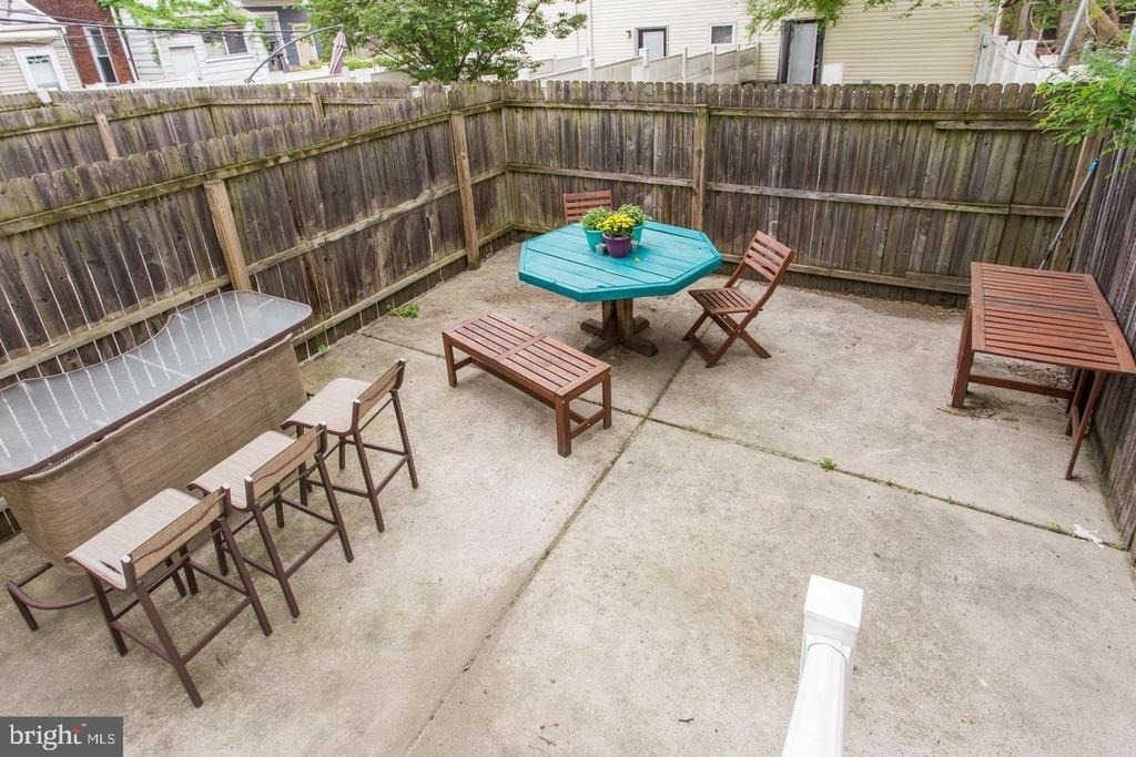 516 N Preston Street - Photo 6