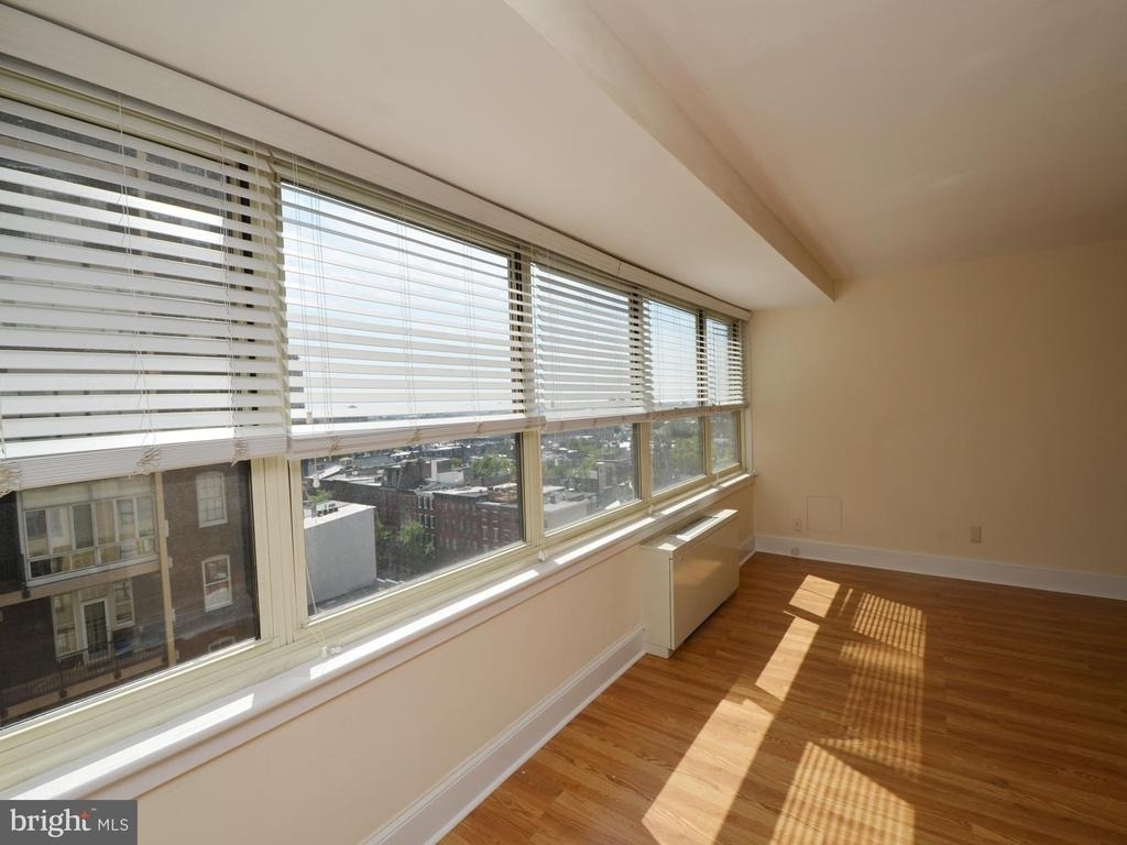 1806 Rittenhouse Square - Photo 4