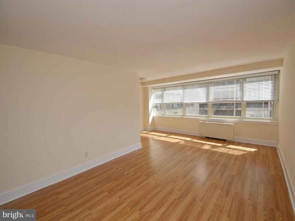 1806 Rittenhouse Square - Photo 1