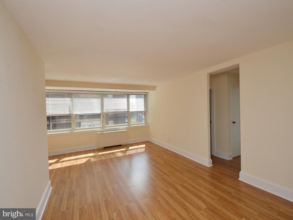1806 Rittenhouse Square - Photo 2
