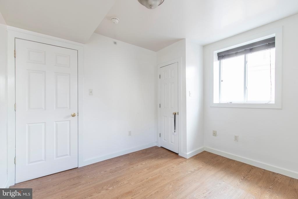 507 W Girard Avenue - Photo 7
