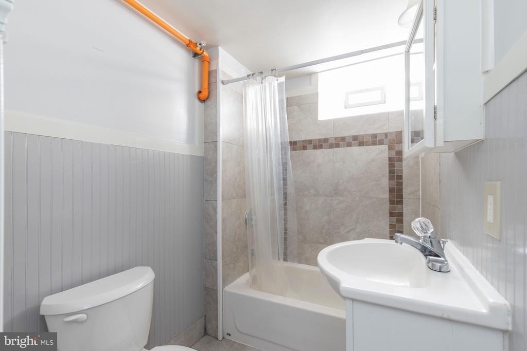 507 W Girard Avenue - Photo 9