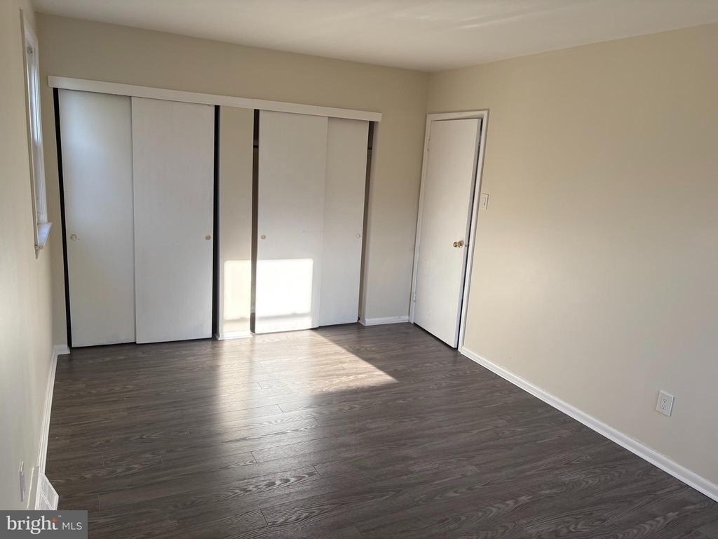 261 Ridgeway Terrace - Photo 9