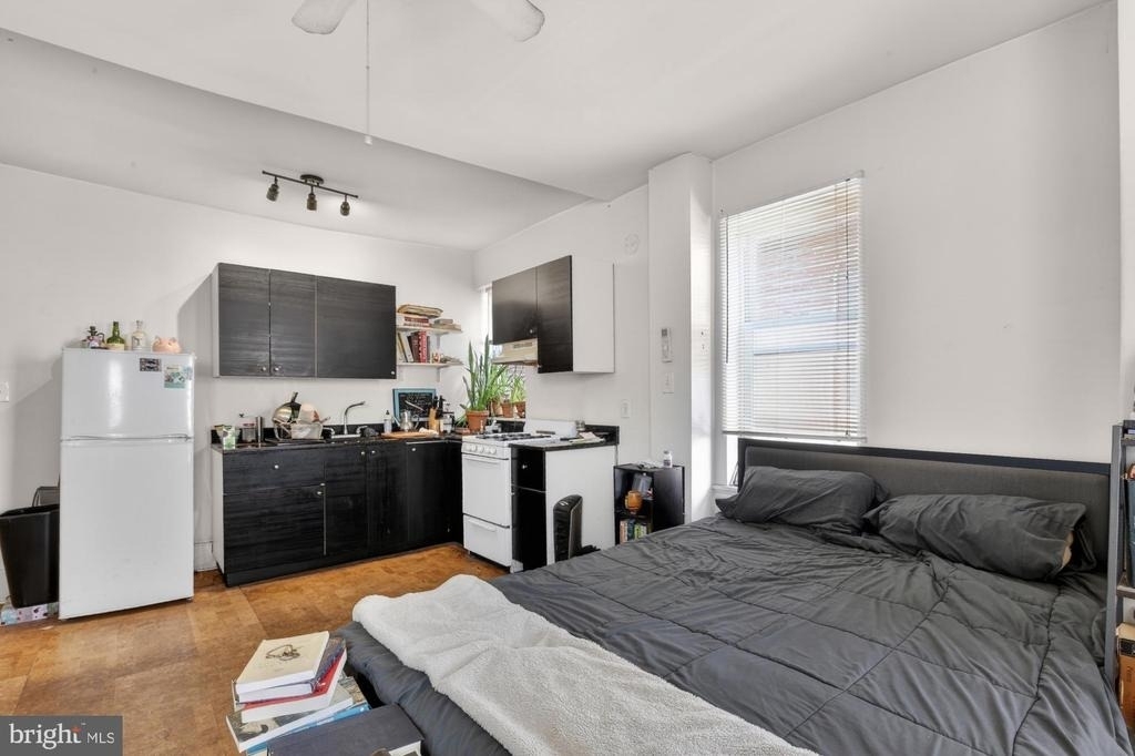 129 W Susquehanna Avenue - Photo 5