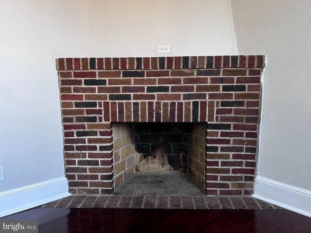 104 King Street - Photo 2