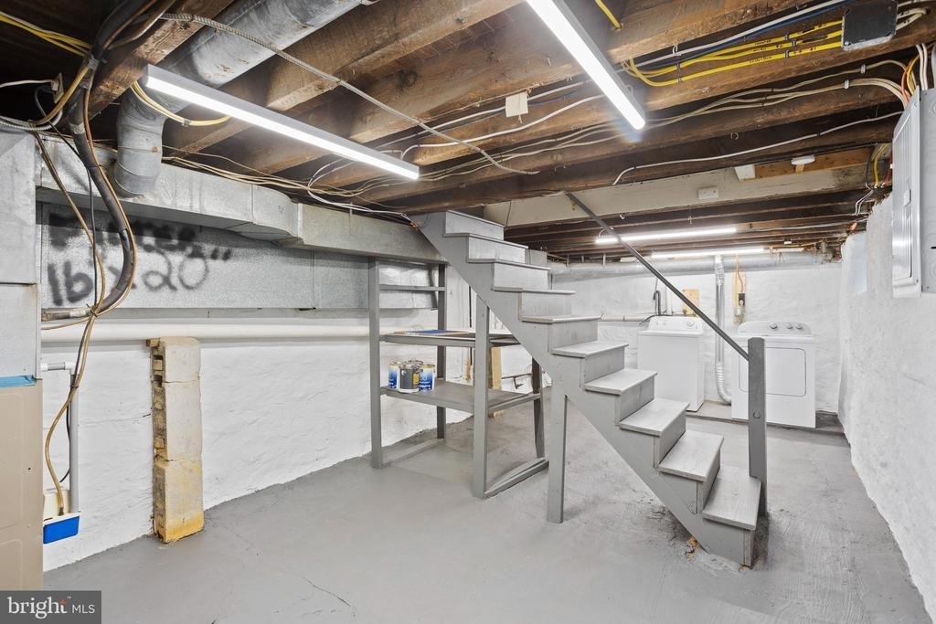 809 N Providence Road - Photo 9