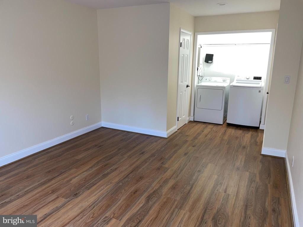 121 E Chelsea Circle - Photo 21