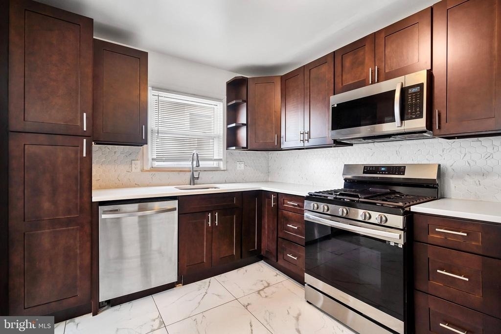 511 Jackson Avenue - Photo 18