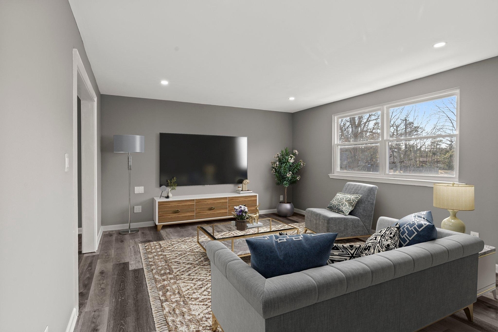 2344 Fernwood Avenue - Photo 3