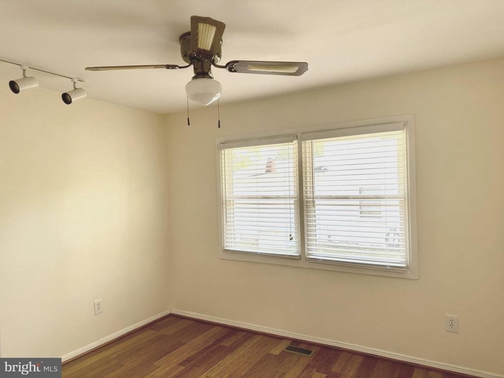 4015 William Lane - Photo 15