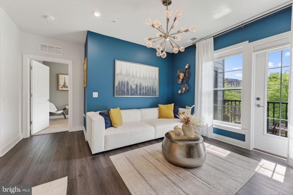 102 Saint Ives Place - Photo 14