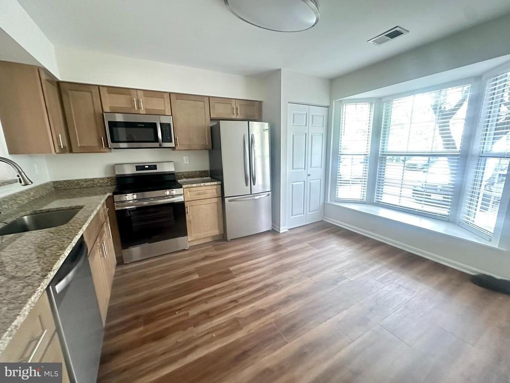 14510 London Lane - Photo 3
