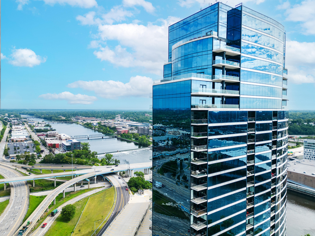 335 Bridge Street Nw - Photo 2
