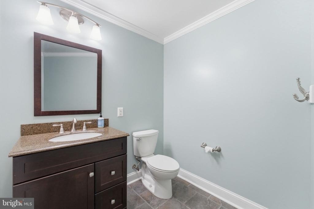 6040 Southgate Farm Road - Photo 69