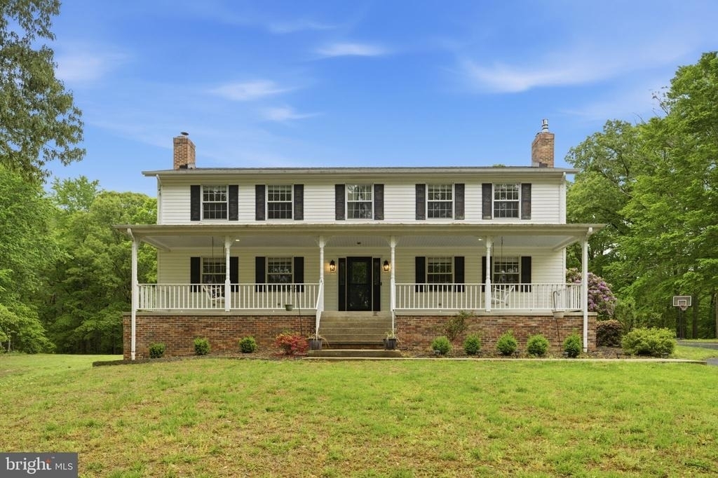 6040 Southgate Farm Road - Photo 0