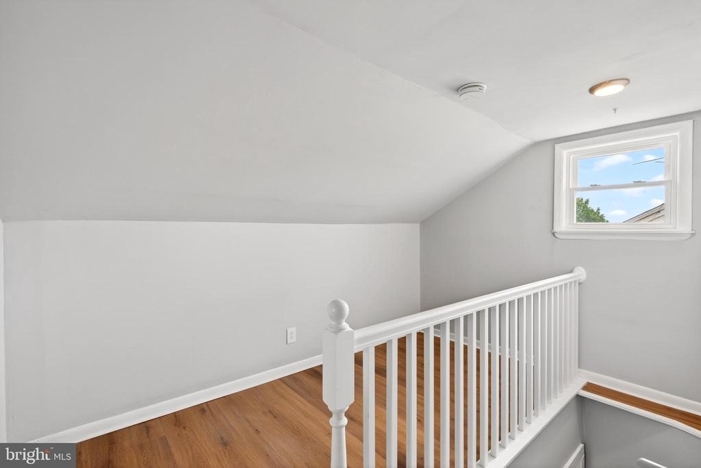 29 Elm Avenue W - Photo 25