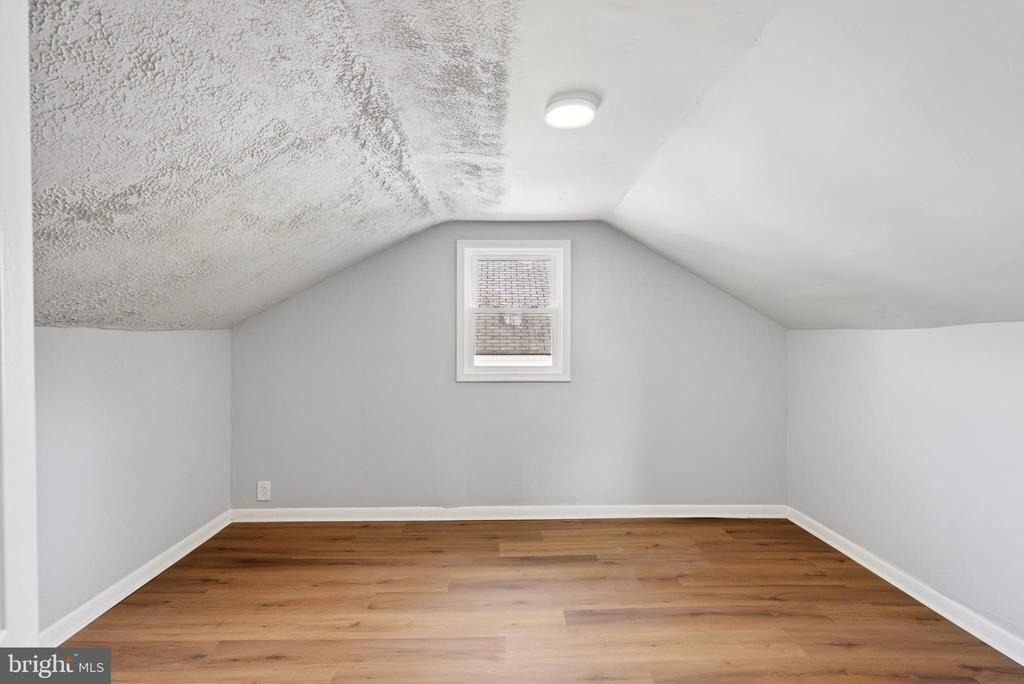 29 Elm Avenue W - Photo 24