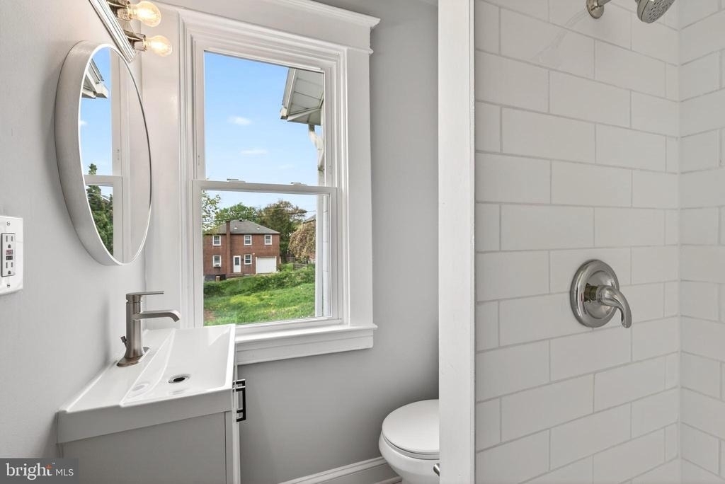 29 Elm Avenue W - Photo 20