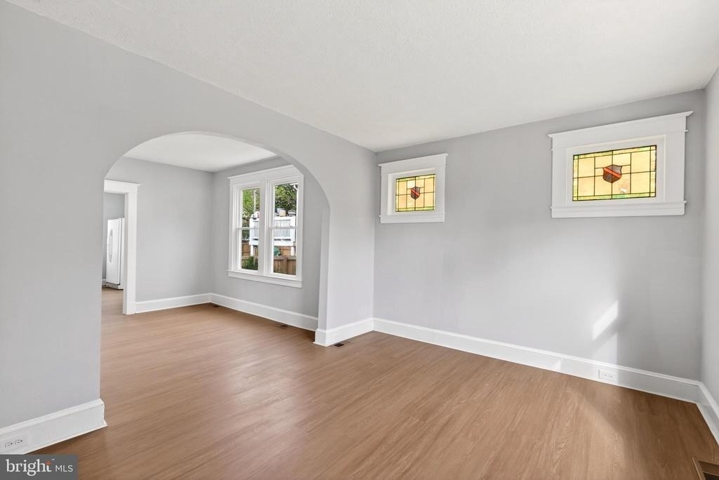 29 Elm Avenue W - Photo 6