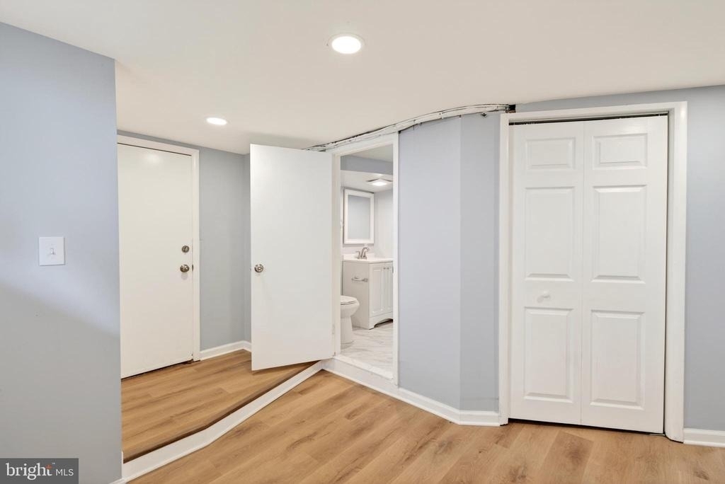 29 Elm Avenue W - Photo 13