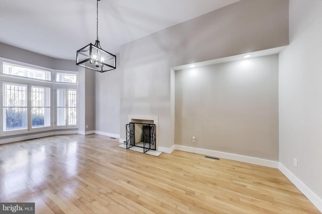2312 Eutaw Place - Photo 8