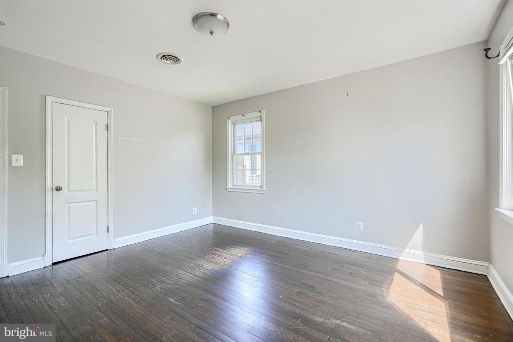 4010 Fernhill Avenue - Photo 9