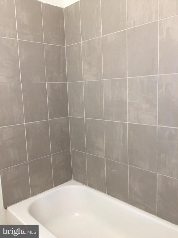 1216 N Augusta Avenue - Photo 8