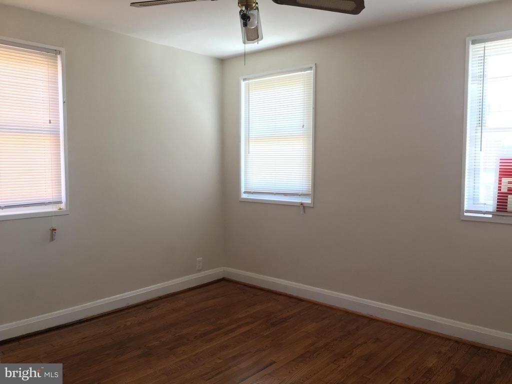 1216 N Augusta Avenue - Photo 4