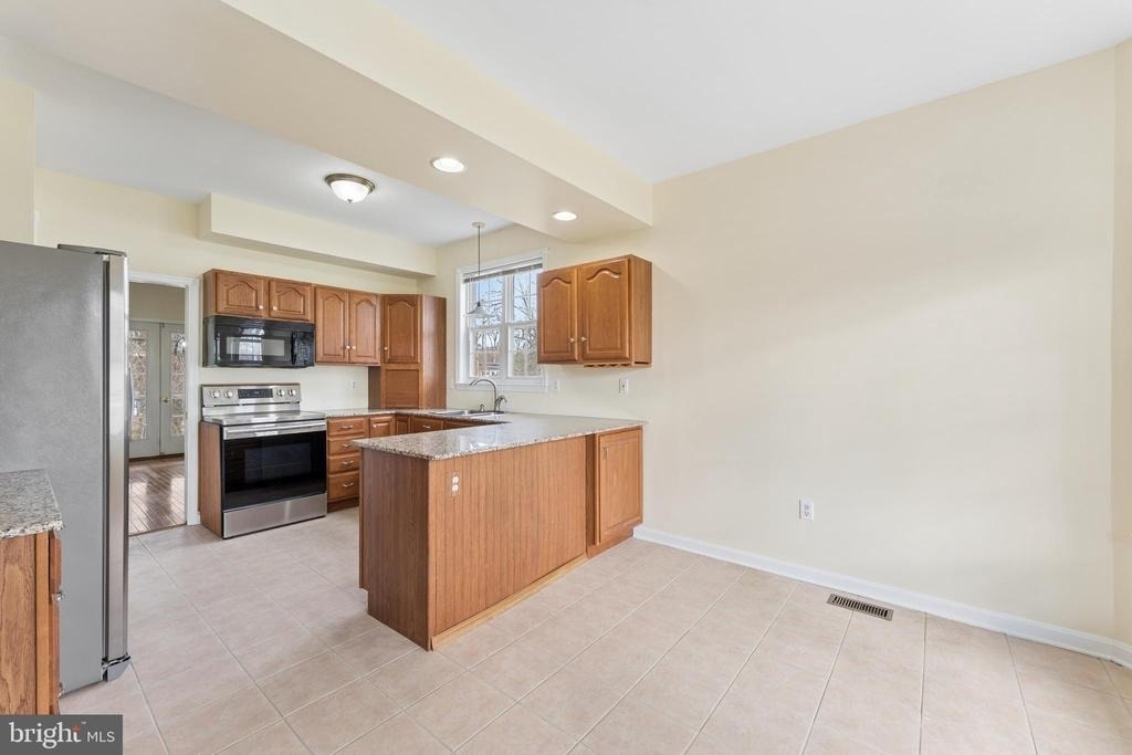 402 Linden Avenue - Photo 10