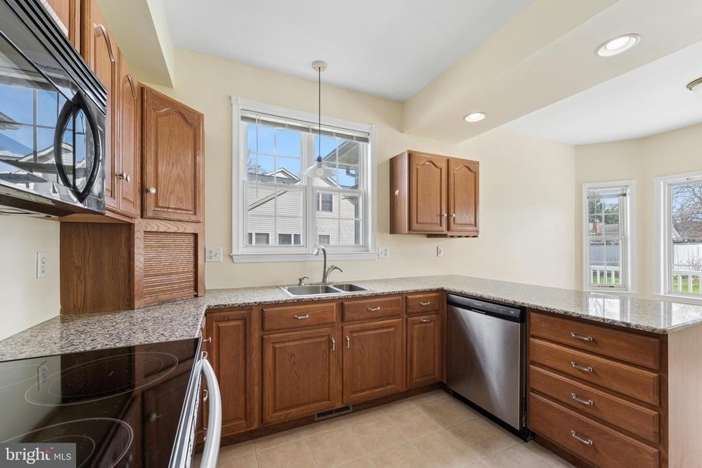 402 Linden Avenue - Photo 14