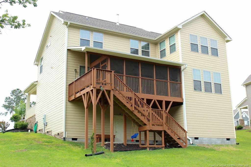 1437 Vergeland Drive - Photo 1