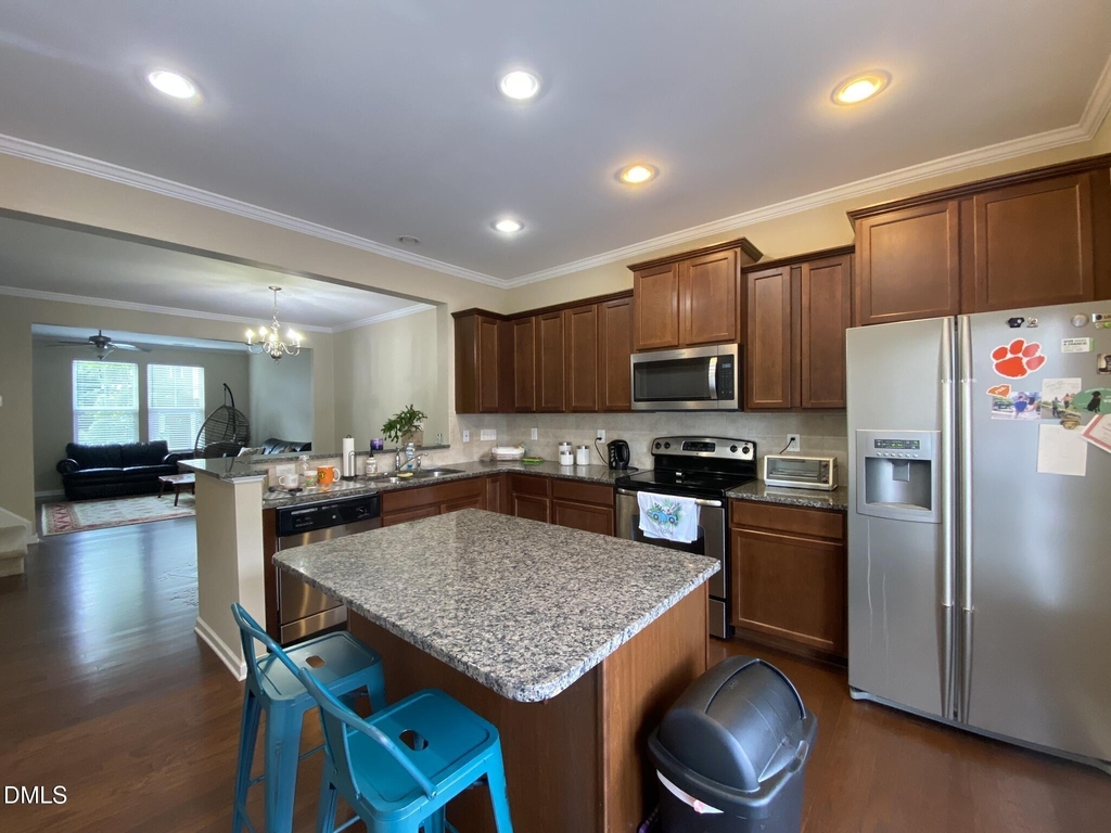 246 Michigan Avenue - Photo 7