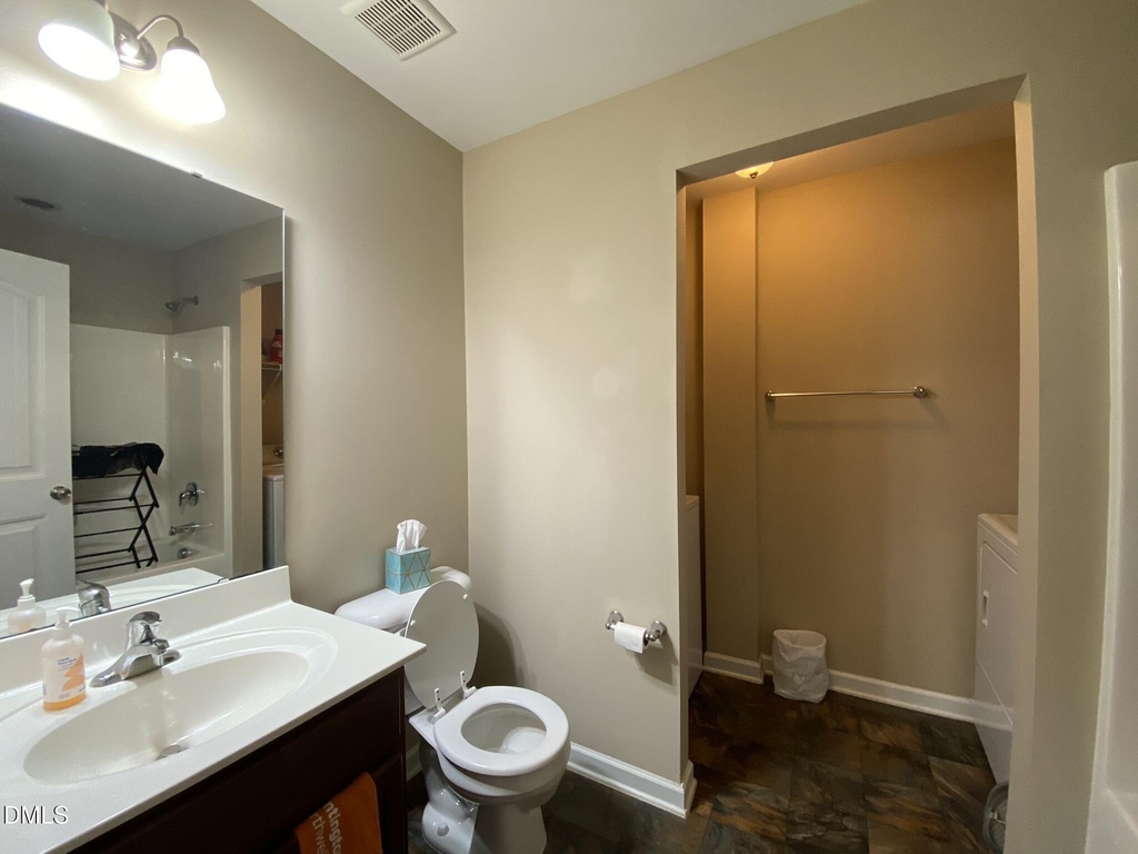246 Michigan Avenue - Photo 5