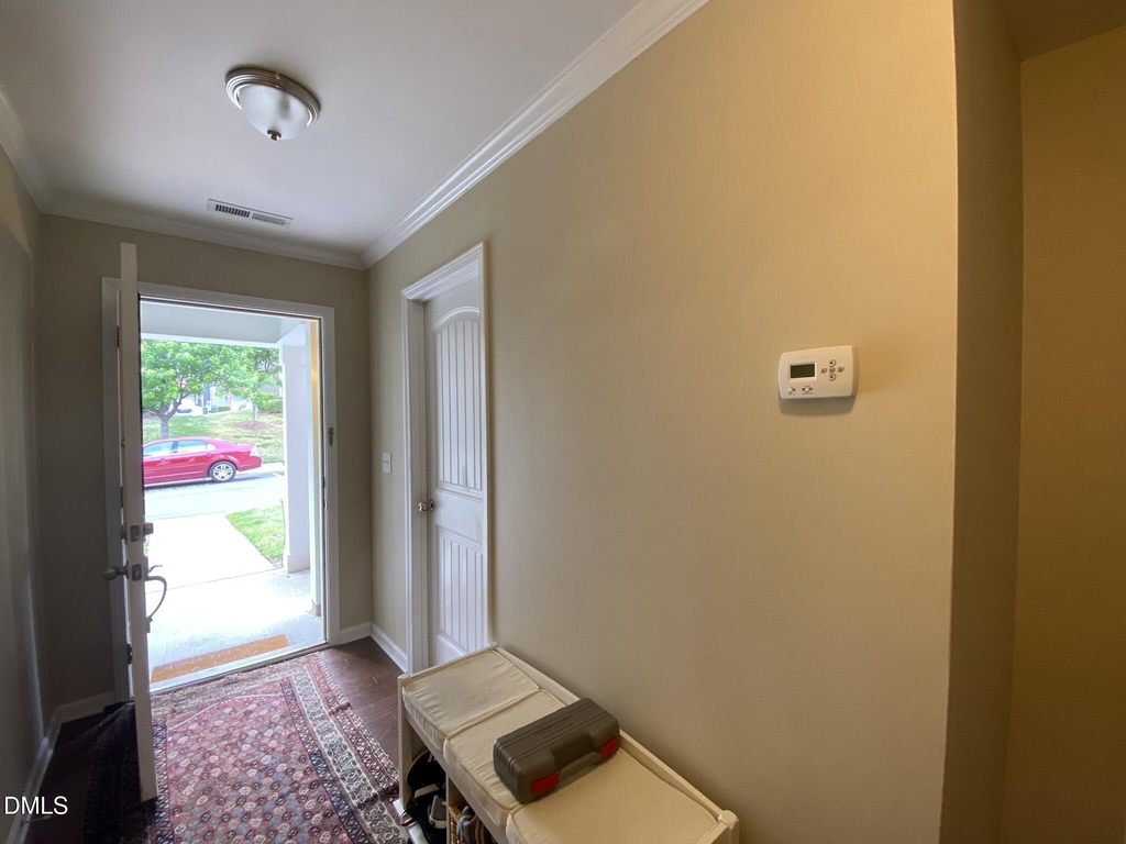 246 Michigan Avenue - Photo 3
