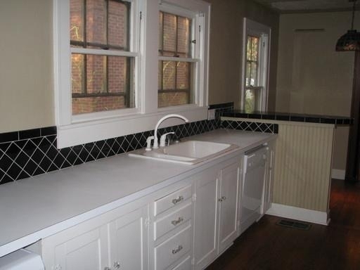 2830 San Gabriel St - Photo 2