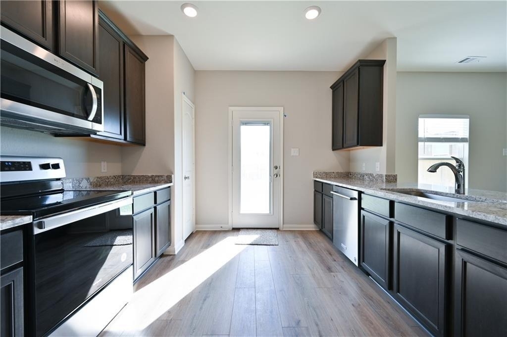 252 Mount Vernon Way - Photo 11