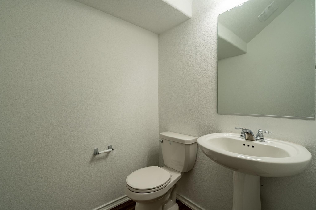 7100 Dancing Wind Ln - Photo 9