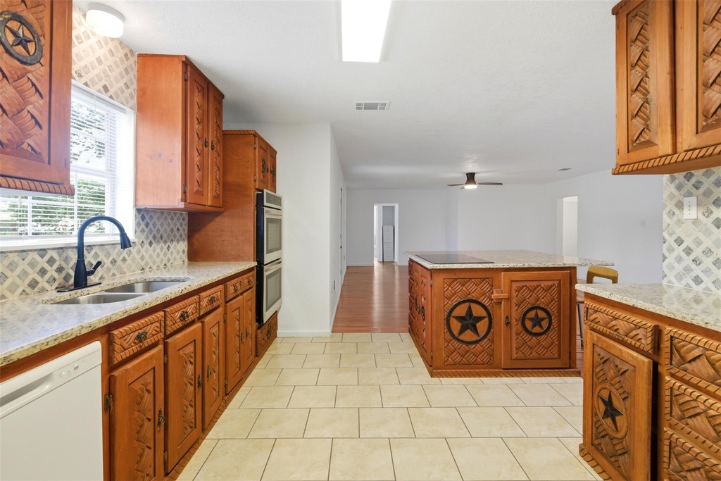 206 Oscar St - Photo 6