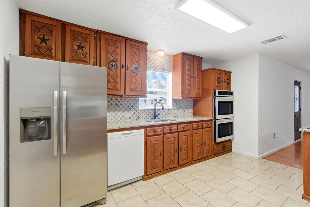 206 Oscar St - Photo 7