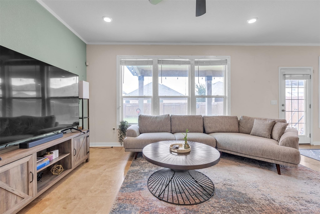 128 Kavanaugh St - Photo 5