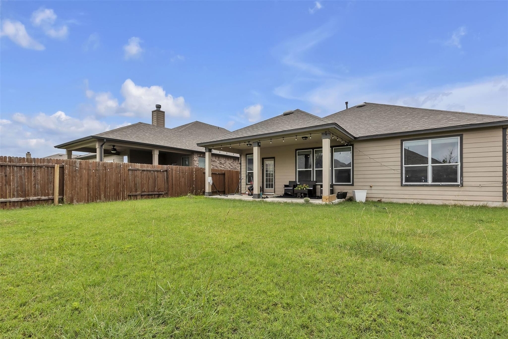 128 Kavanaugh St - Photo 12