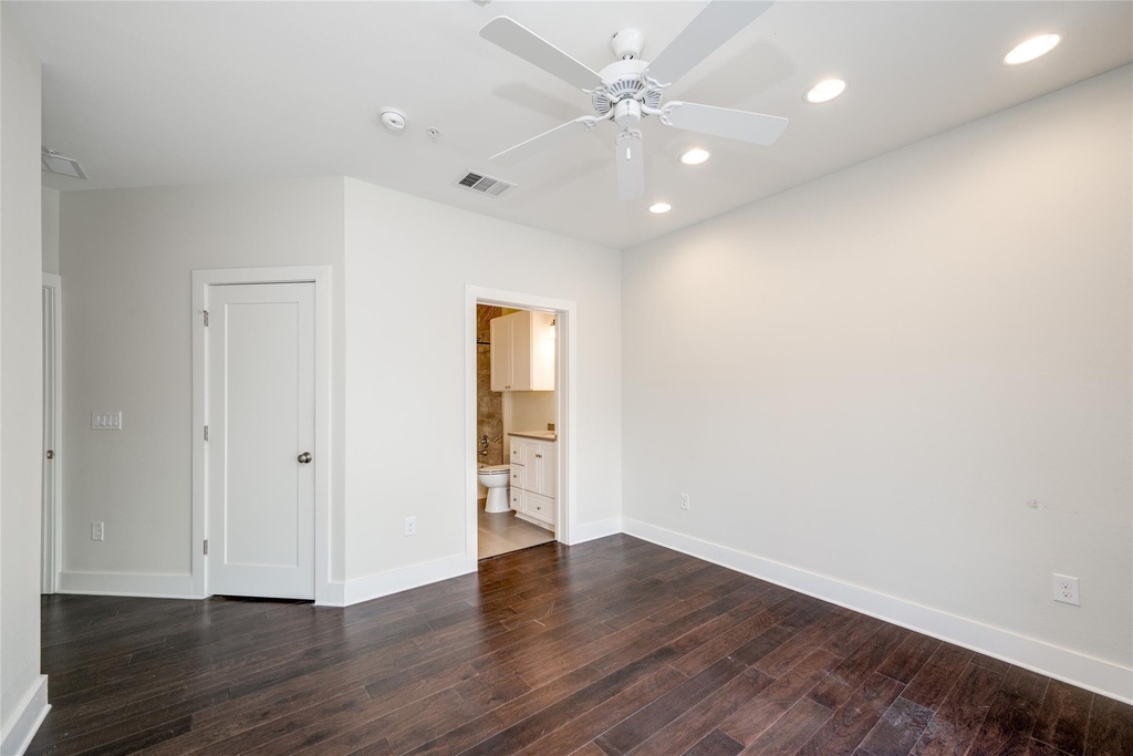 908 Nueces St - Photo 9