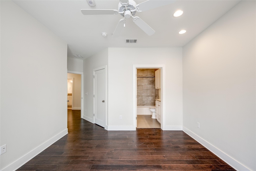 908 Nueces St - Photo 10