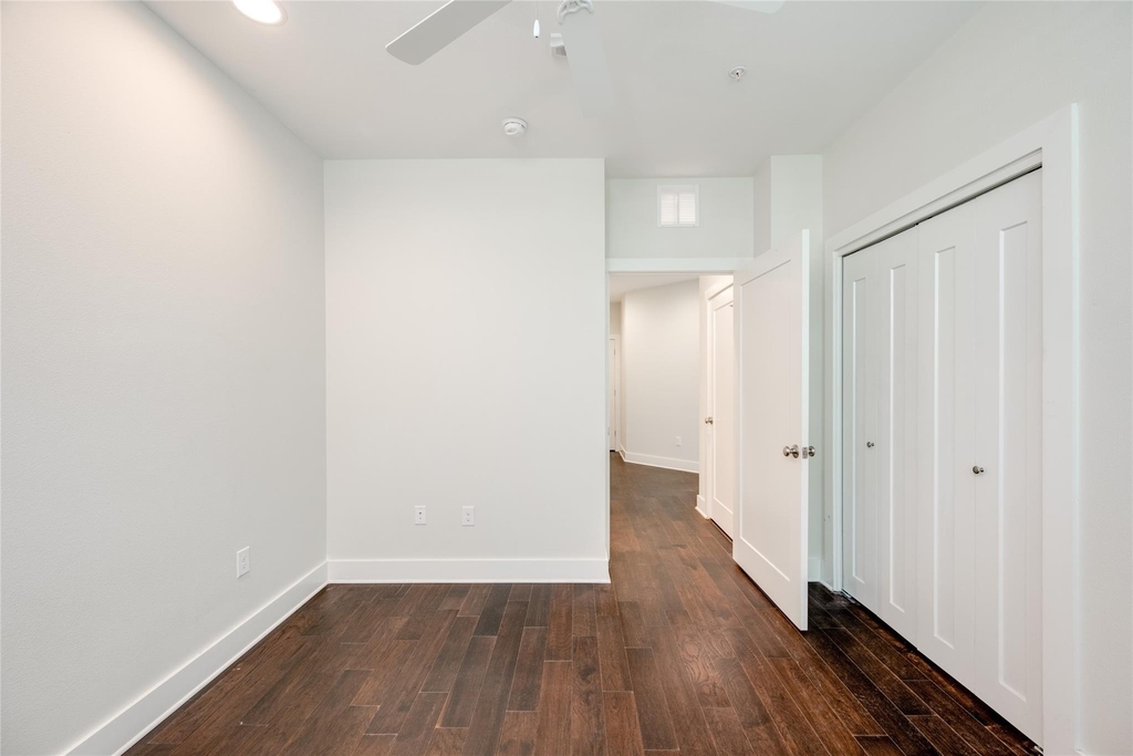 908 Nueces St - Photo 13