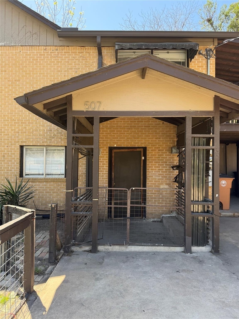 507 Swanee Dr - Photo 1