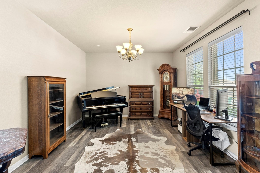227 Sandstone Trl - Photo 4