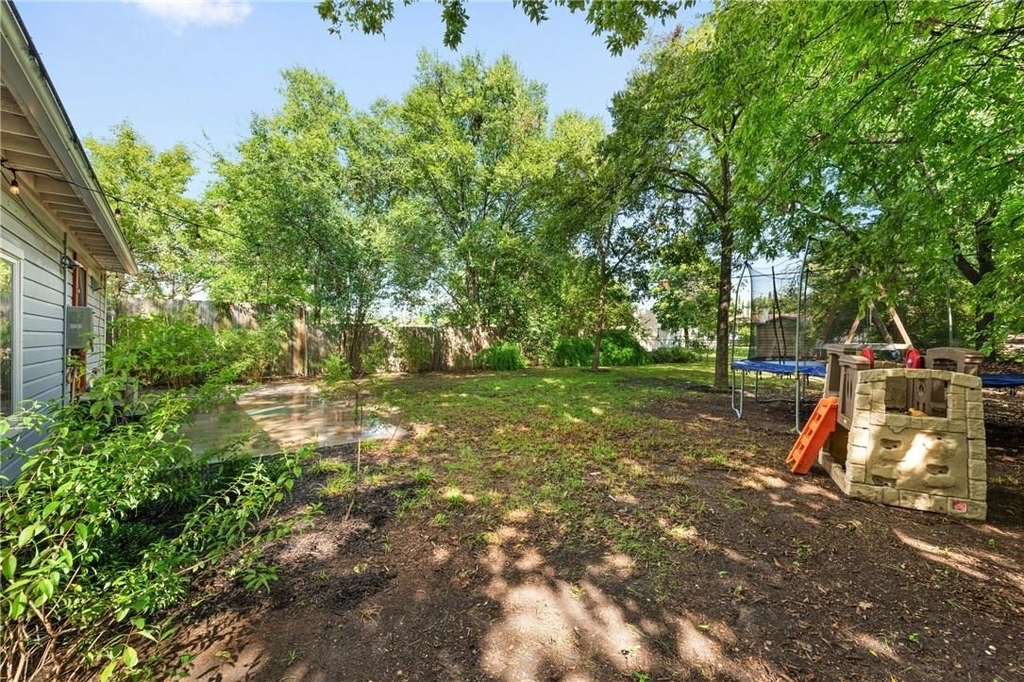 7815 Hardy Dr - Photo 19
