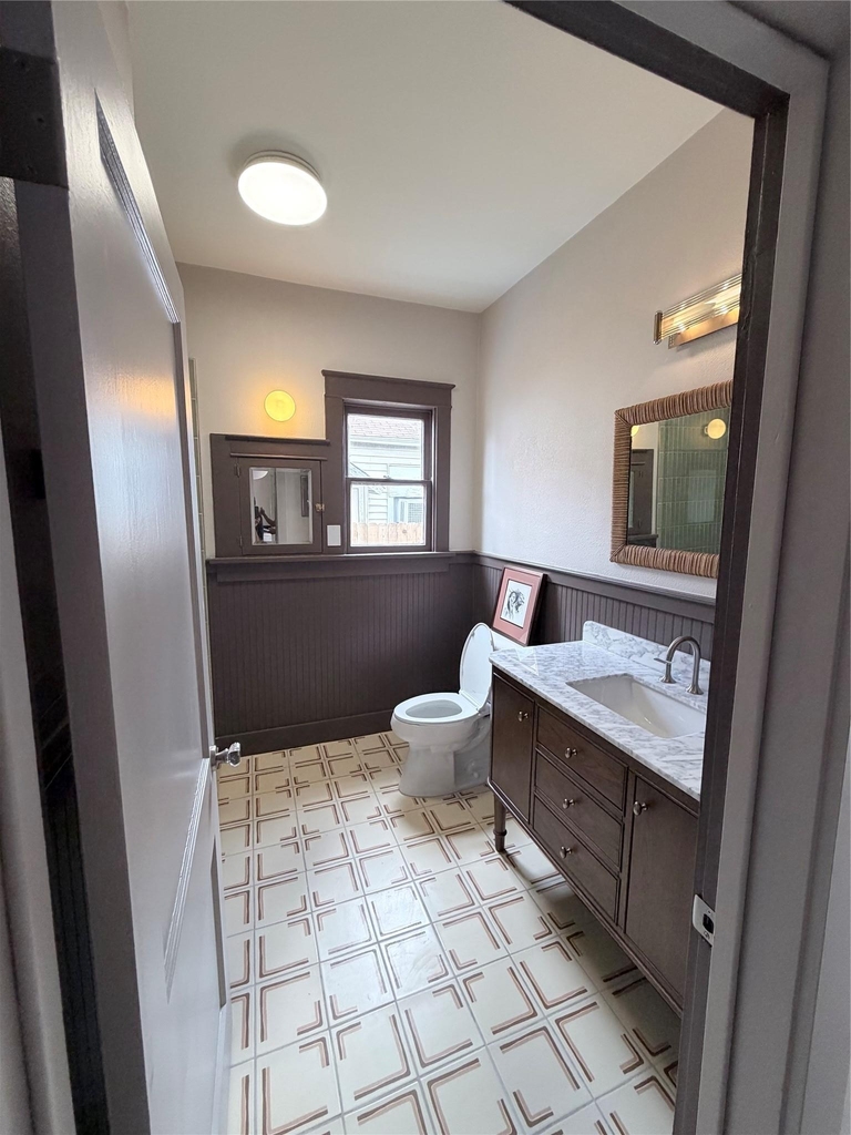1914 W Magnolia Ave - Photo 4