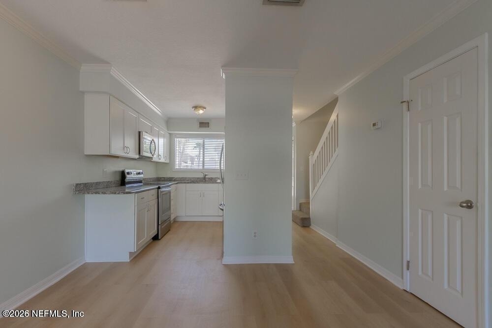 360 14th Avenue S - Photo 12