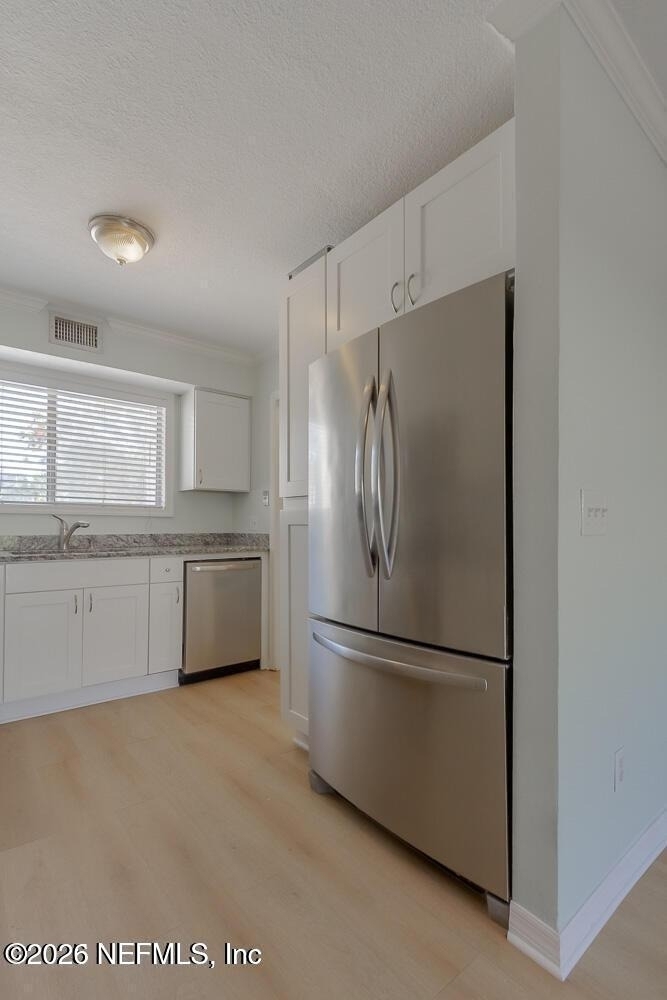 360 14th Avenue S - Photo 11